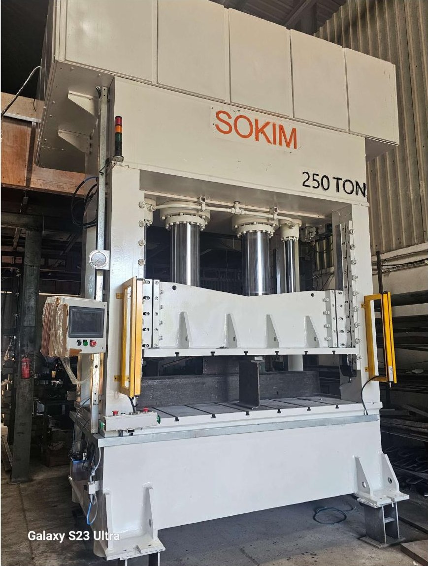 Hydraulic press machine deep draw - SOKIM